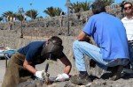El Ayuntamiento de Yaiza instala cadenas  en varios puntos  para que los peatones caminen con mayor tranquilidad.
