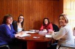 Una abogada, una psicóloga y dos animadoras socioculturales atienden a las vecinas del municipio, de forma individualizada, con cita previa.