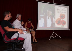 Manuel Concepción presentó su último poemario